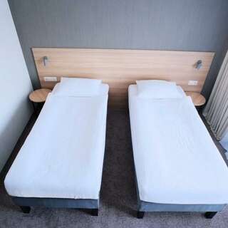 Гостиница Амакс Конгресс-отель Хабаровск Стандарт Улучшенный двухместный 1 кровать/ 2 кровати-3