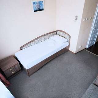 Гостиница Амакс Конгресс-отель Хабаровск Стандарт Улучшенный двухместный 1 кровать/ 2 кровати-1