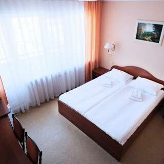 Гостиница Амакс Конгресс-отель Хабаровск Стандарт Улучшенный двухместный 1 кровать/ 2 кровати-2
